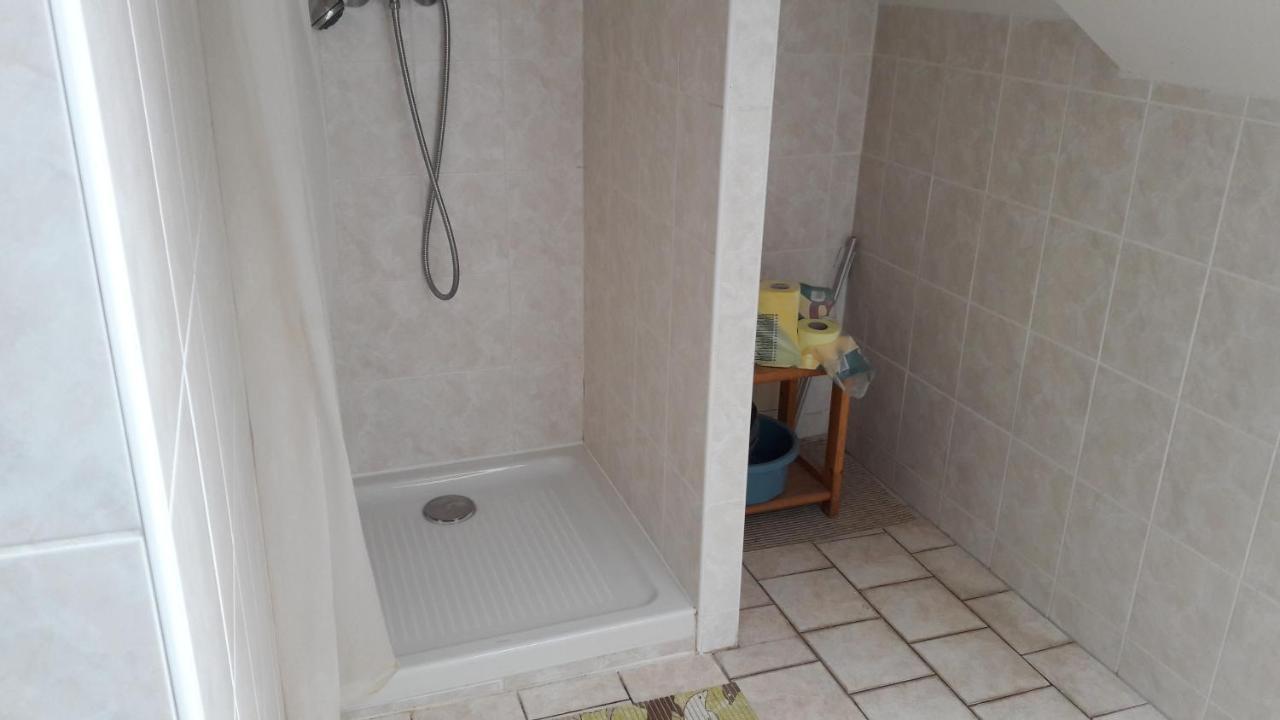 Ubytovaci Zarizeni Lovosice Kültér fotó